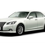 トヨタ日産以外の国産高級セダン買うやつってなんなの？